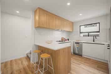 32A Grande Vue Road, Hillpark