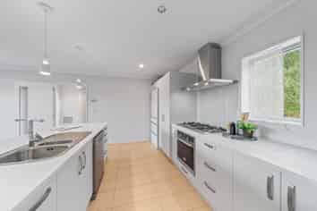 71 Grenada Drive, Grenada Village