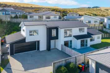 71 Grenada Drive, Grenada Village