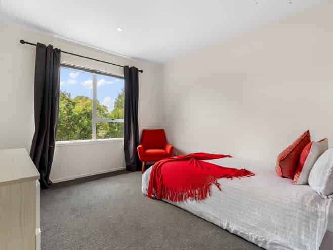 37B Salisbury Road, Birkdale