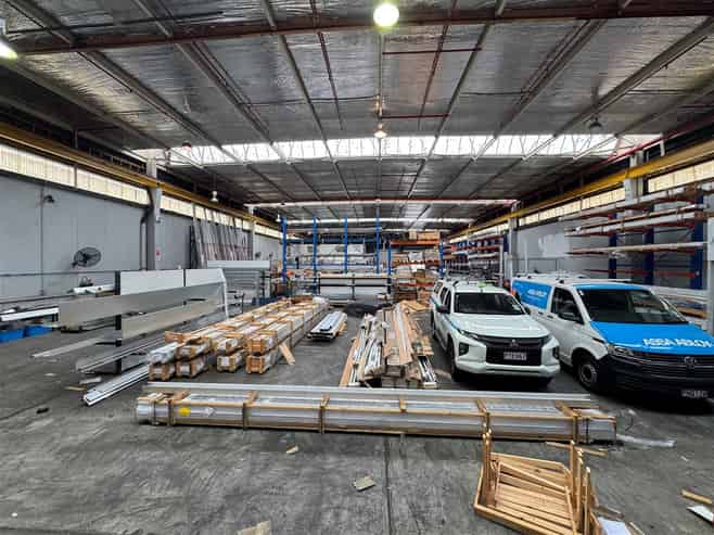 CBRE | Cost Effective Warehouse in Mt Wellington