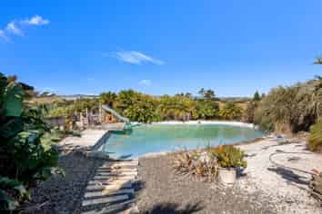 2856 South Head Road South Head, Helensville
