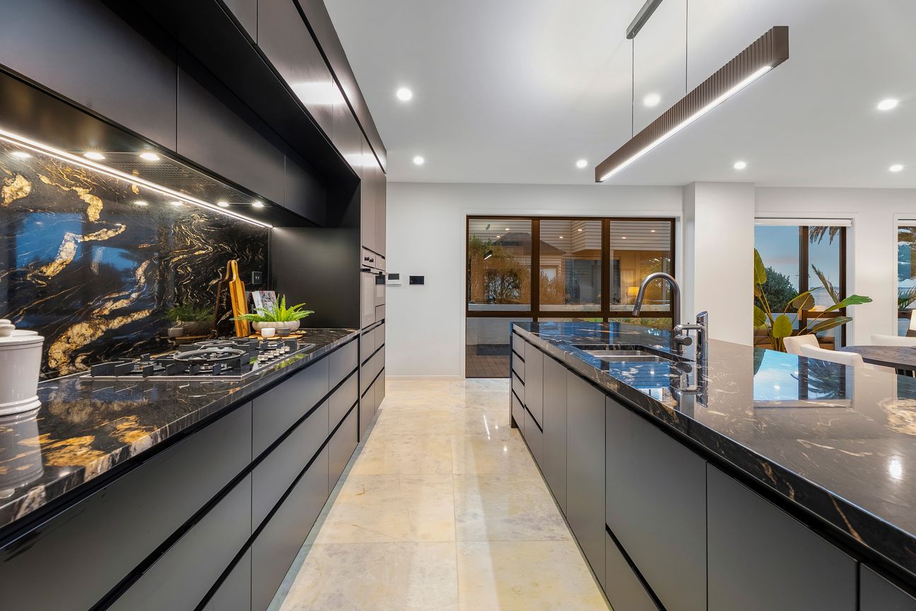 Absolute Waterfront Living - Serious Seller! - Fler