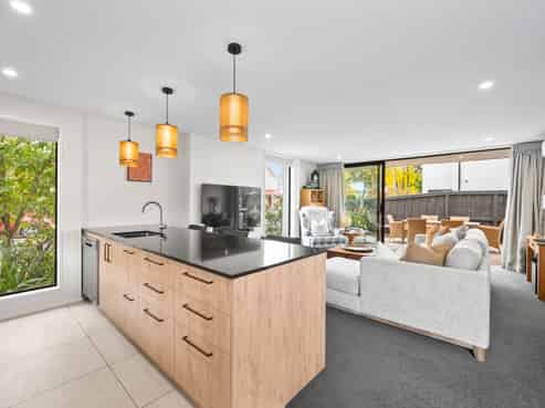 1/10 Bishop Street, Saint Albans