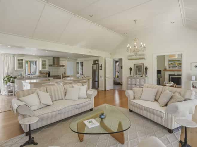 12 Tirohanga Road, North Taieri