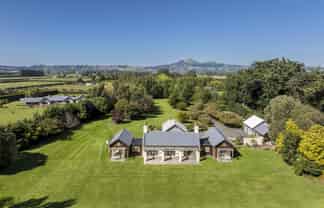 12 Tirohanga Road, North Taieri