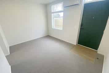 4/9 Bunyan Street, Waltham