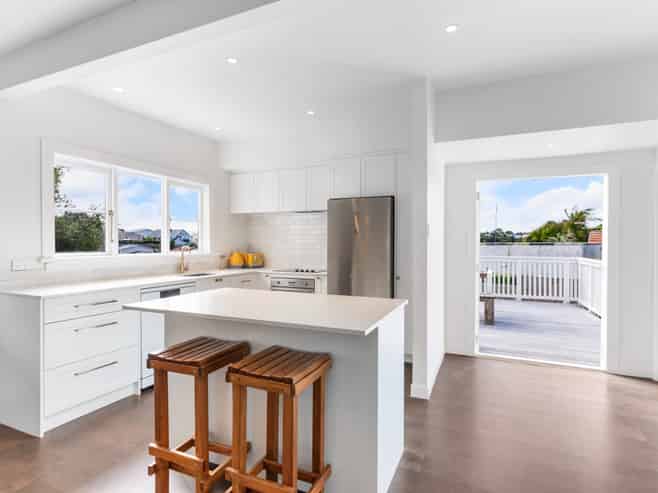 16 School Road, Kingsland