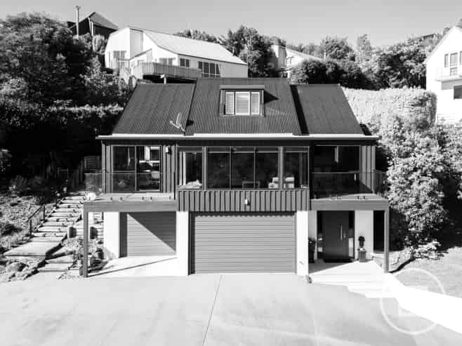 15 Lookaway Place, HUNTSBURY