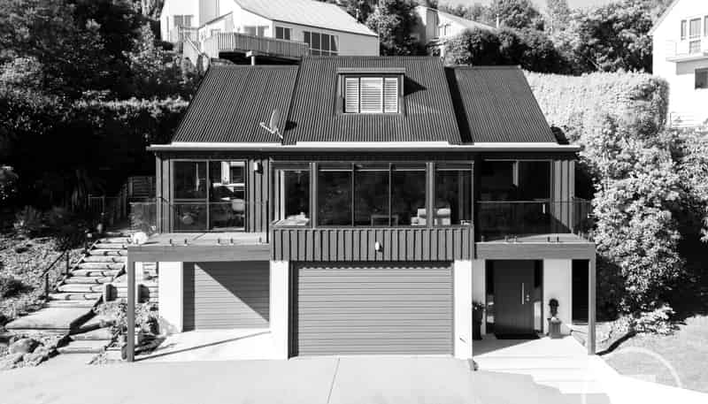 15 Lookaway Place, HUNTSBURY