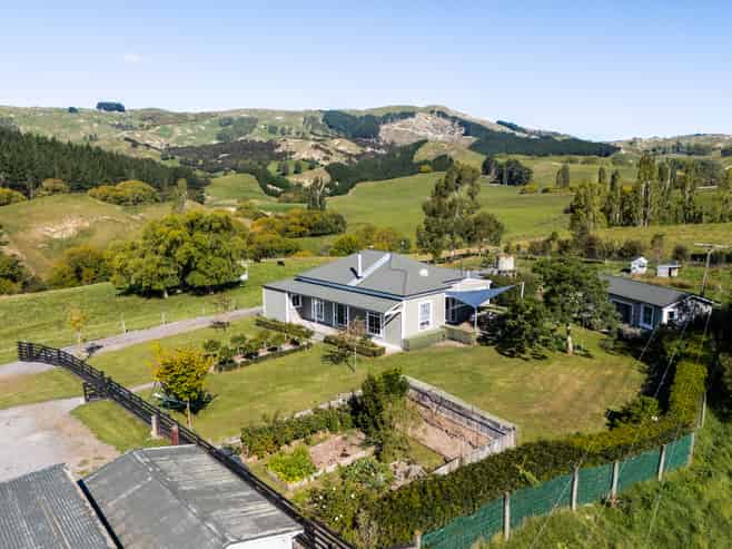 2033 Kahuranaki Road, Kahuranaki