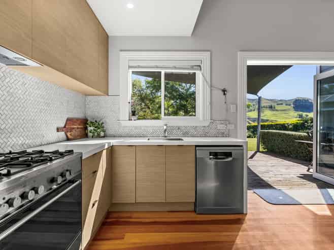 2033 Kahuranaki Road, Kahuranaki