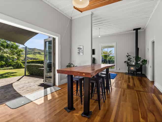 2033 Kahuranaki Road, Kahuranaki