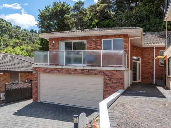 17 Garden Court, WOODHILL