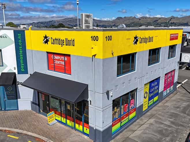 City / Stadium Edge – Office / Retail