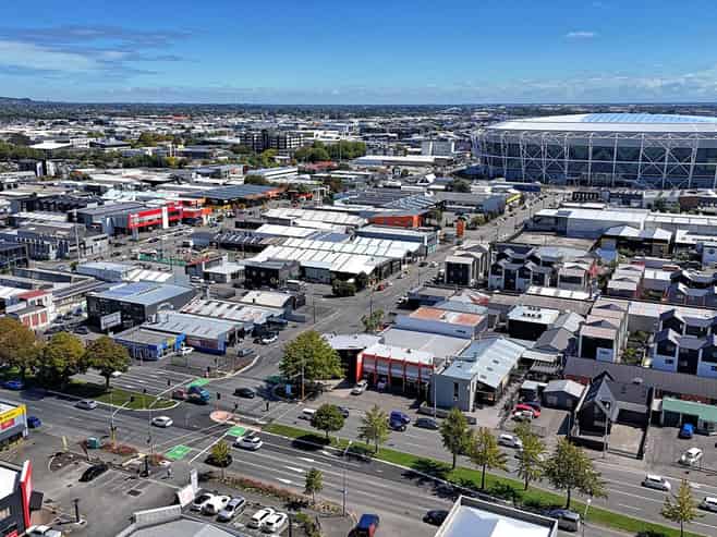 City / Stadium Edge – Office / Retail