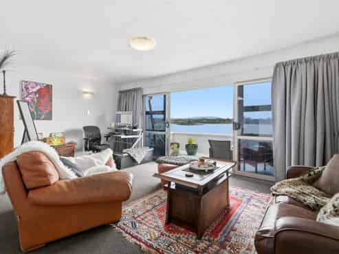 2/146 Spring Street, Tauranga