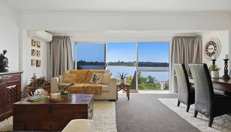 2/146 Spring Street, Tauranga