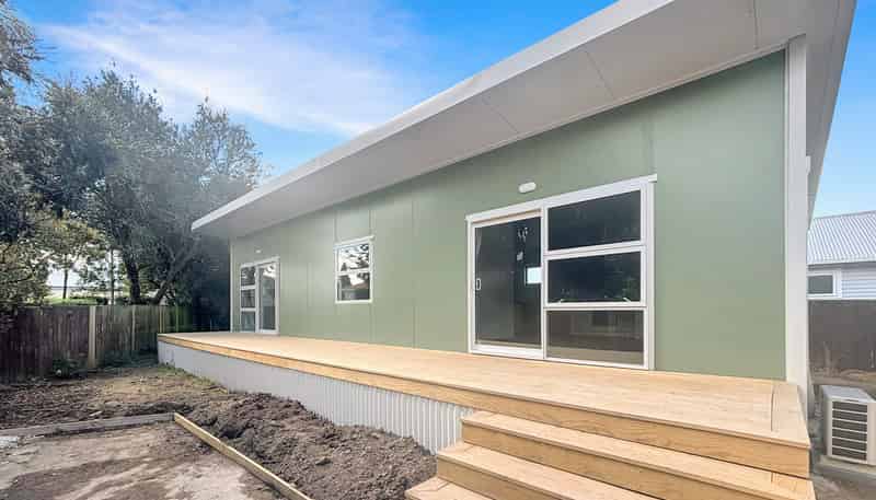 11b Ashmole Street, Woolston