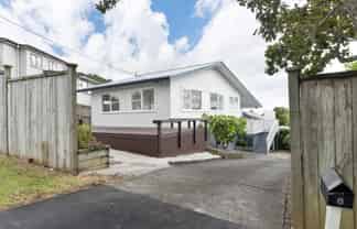 8 Hauraki Cres, Pinehill