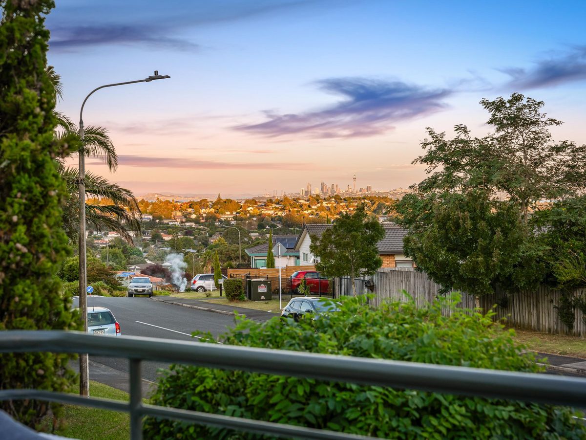 56 Garton Drive, Massey, Waitakere City, Auckland - Photo 2
