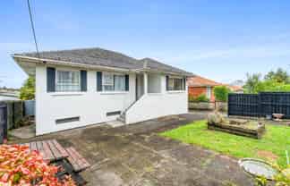 21 Williamson Avenue, Belmont