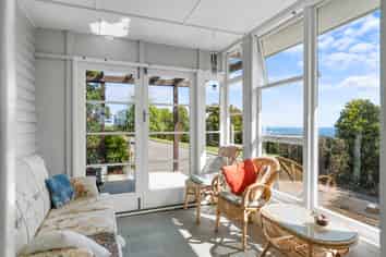 343 Mt Pleasant Road, Mount Pleasant