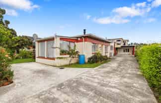 27 Roys Road, Weymouth