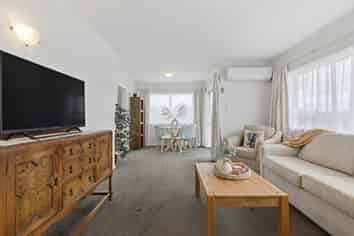 5 Hilltop Road, Parkvale