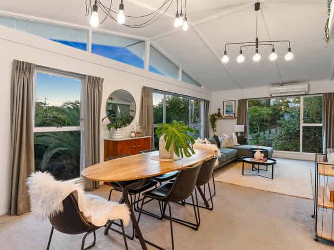 1C Peter Terrace, Castor Bay