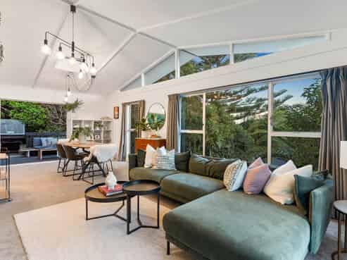 1C Peter Terrace, Castor Bay