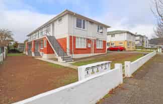 4/2 Argyle Grove, Trentham