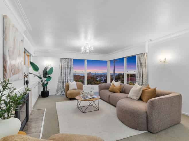 95 Ocean View Road, Hillcrest