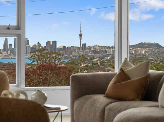 95 Ocean View Road, Hillcrest