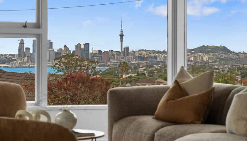 95 Ocean View Road, Hillcrest