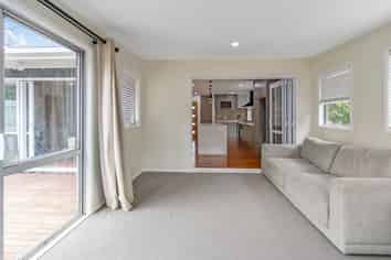 67 Flat Bush Road, Clover Park