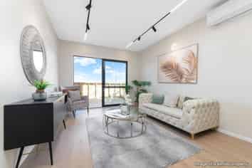 18 Greenbrier Street, Westgate