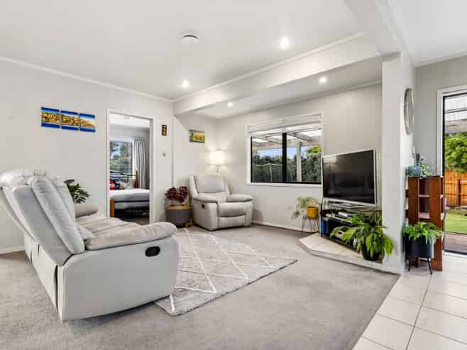 10 Great North Road, Riverhead