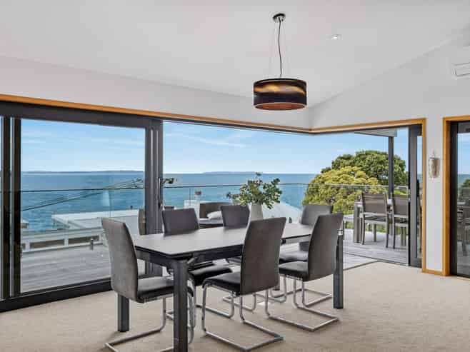 35 Rothesay Bay Road, Rothesay Bay