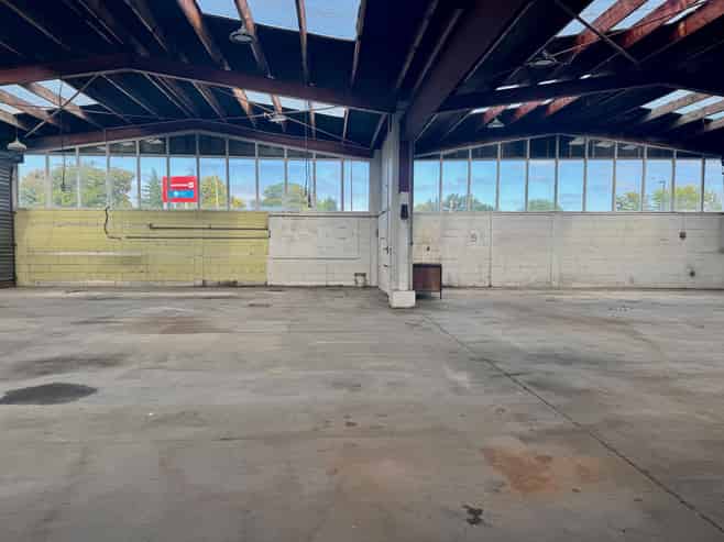 HIGH PROFILE, FLEXIBLE SPACE