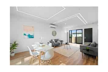 31D McLeod Road, Weymouth