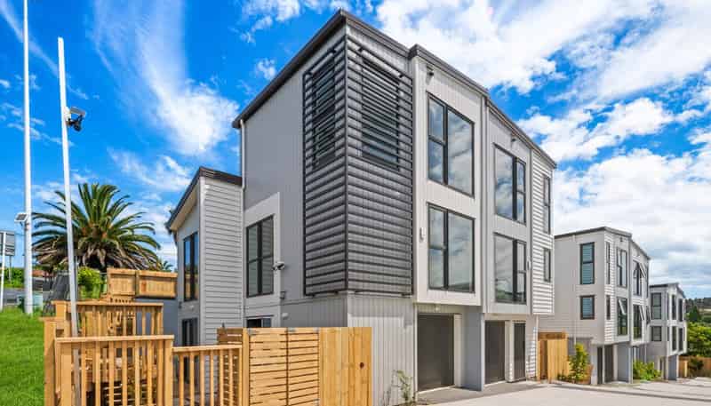 4/1088 Beach Road, Torbay