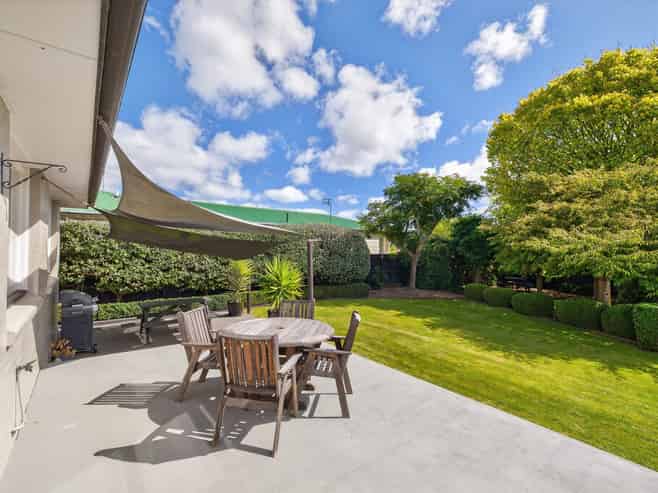 73 Dunedin Street, Redwood