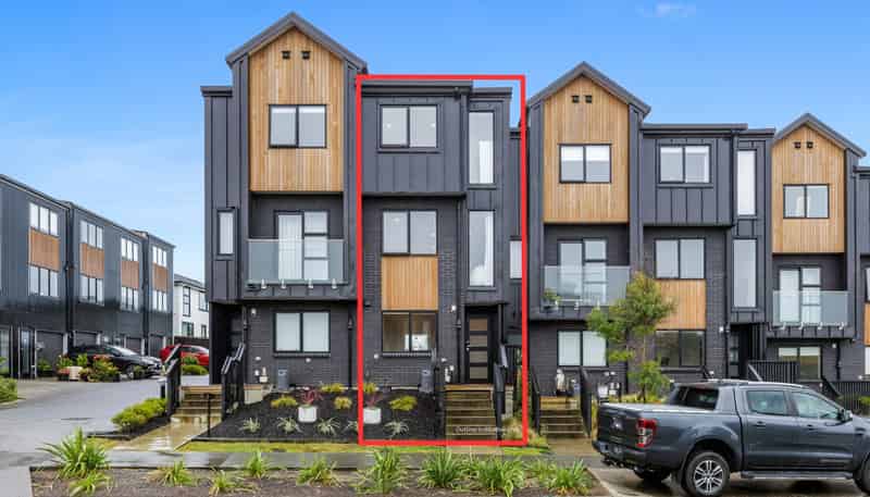 5 Longshore Drive, Long Bay