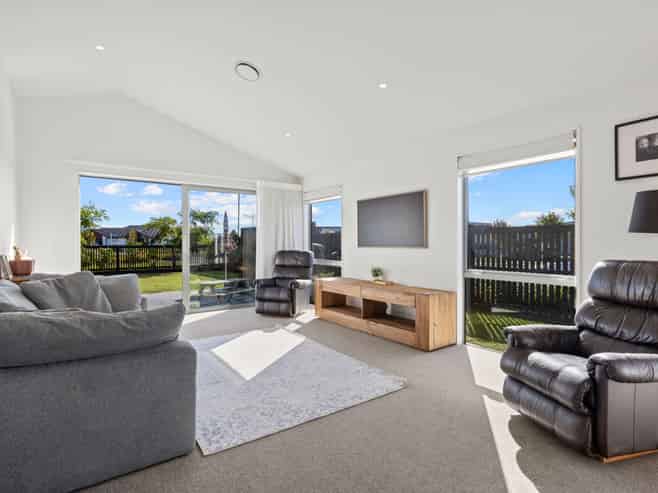 2 Jardine Place, Marshland