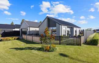 2 Jardine Place, Marshland