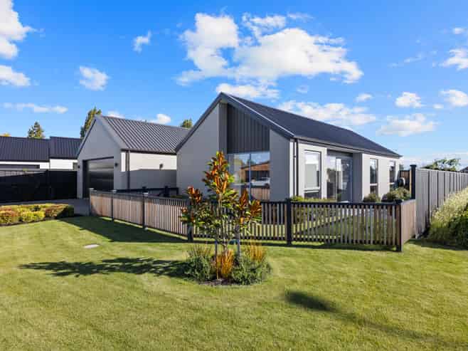 2 Jardine Place, Marshland