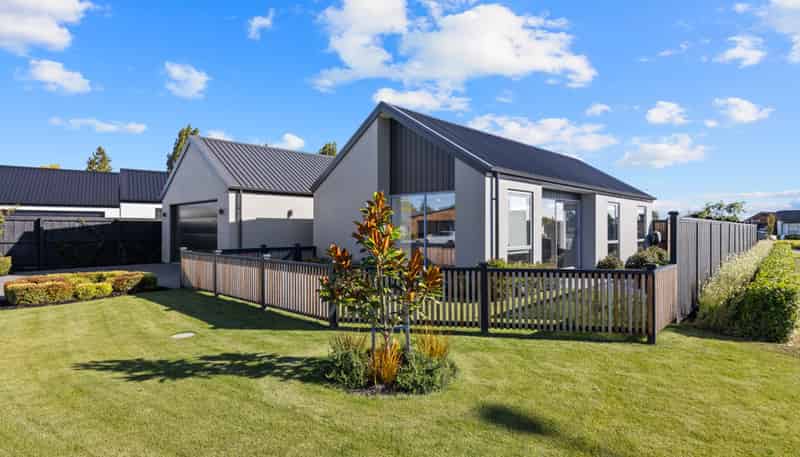 2 Jardine Place, Marshland