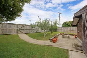 1/42 James Laurie Street, Henderson