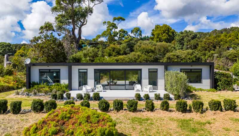 77 Wairimu Way, Waipu